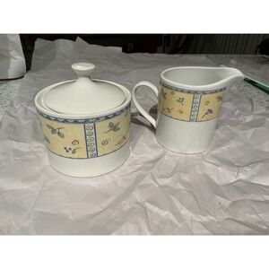 Papillon 8838 Stoneware Sugar Bowl with Lid and Creamer Set Floral Yellow Blue